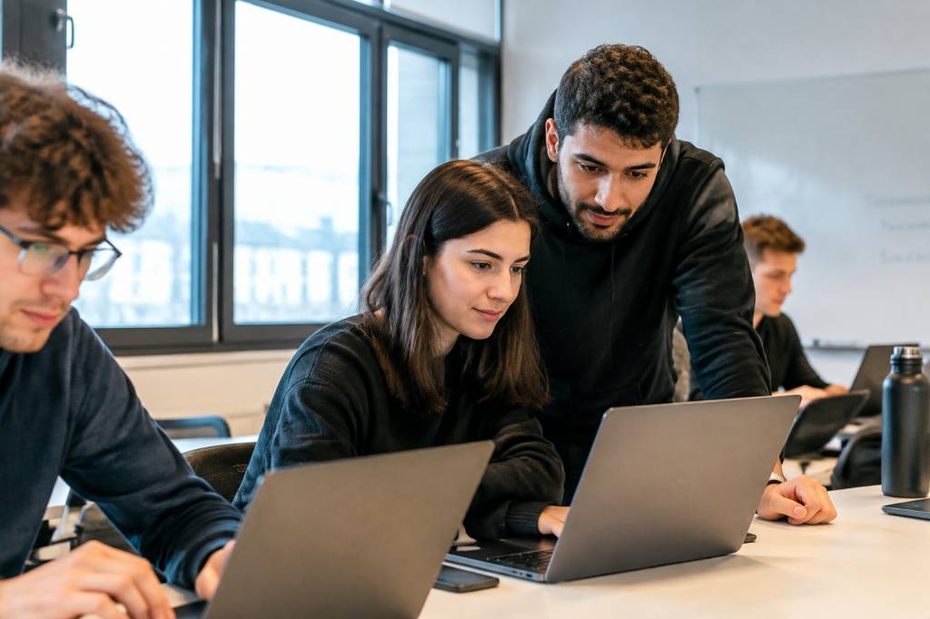 42 Lausanne : l’école de programmation qui transforme les talents numériques